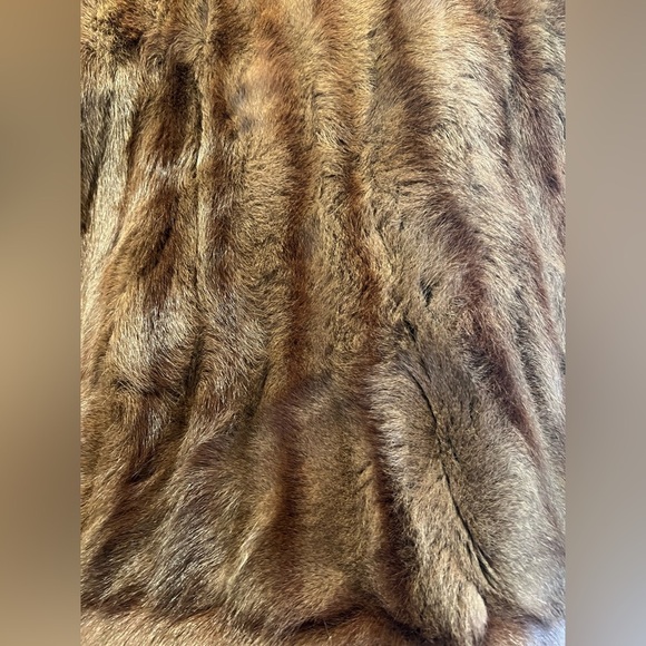 Evans Chicago Mink Fur Stole Shawl Wrap Women
- S/M - Picture 14 of 14